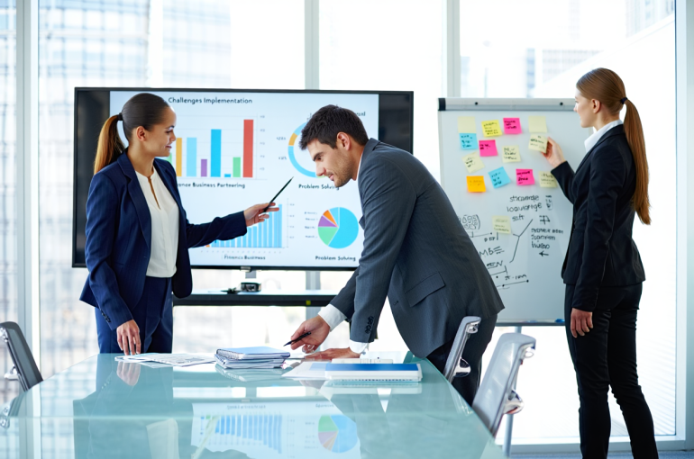 Why a Fractional CFO Might Be the Smart Choice Post-Funding