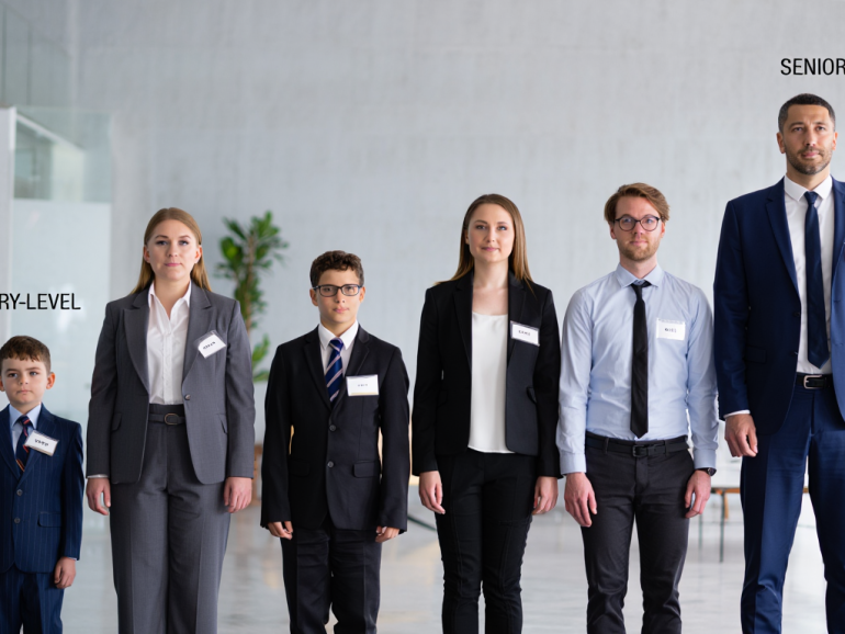 Platforms vs Recruiters: Pros & Cons