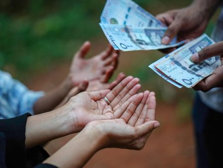 The Expat Equation: High Salaries and Zero Tax in the Middle East