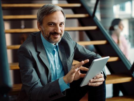 When to Hire a Fractional CEO vs Full-Time: A Decision Guide